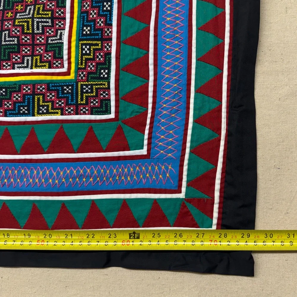 Handmade Hmong Paj Ntaub Story Cloth Embroidery Wall Hanging Geometric 28x28